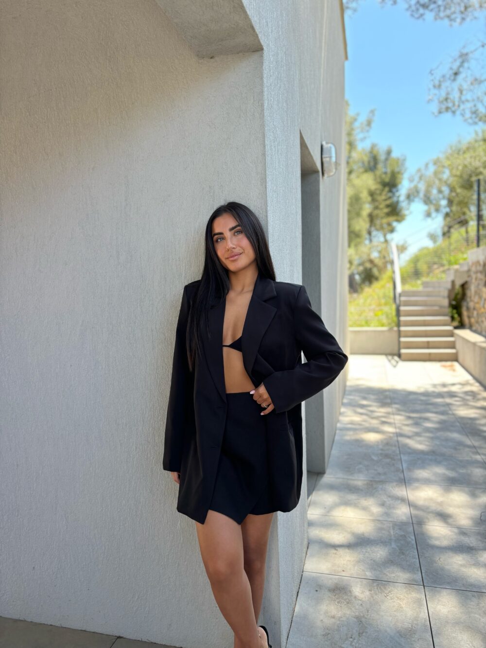 ENSEMBLE BLAZER JUPE SHORT NOIR – Image 4