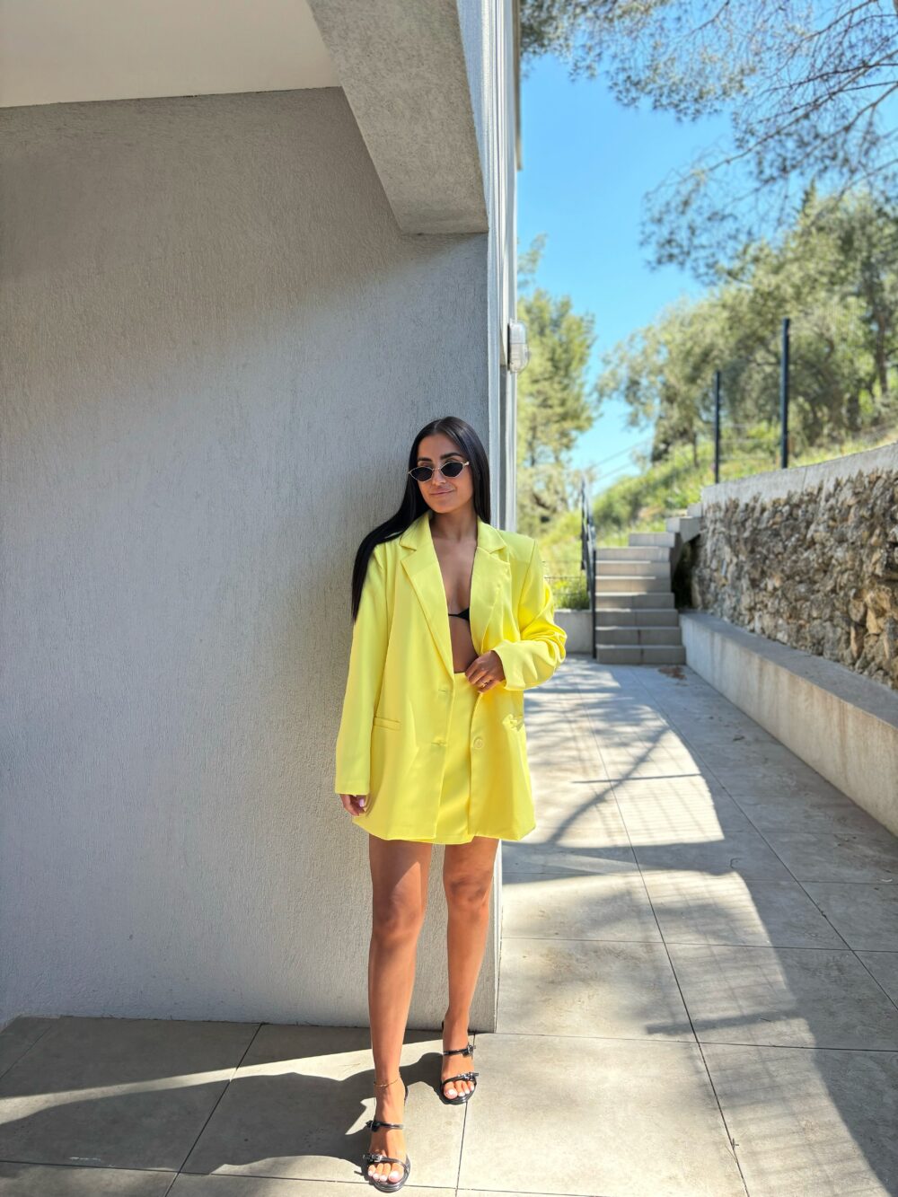 ENSEMBLE BLAZER JUPE SHORT JAUNE